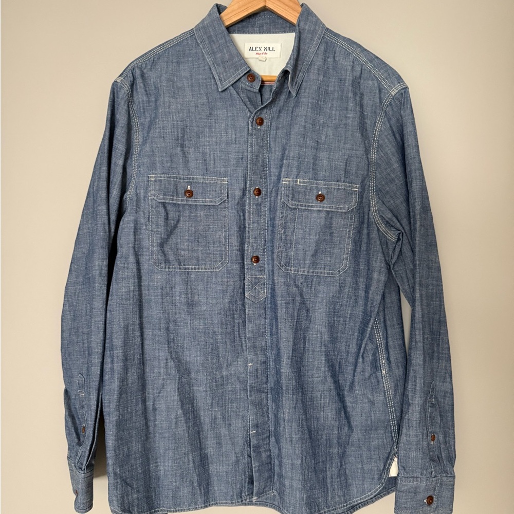 Alex Mill Men’s Chambray Button Down Shirt